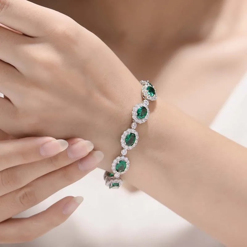 "Virent Arcanum" May Birthstone Emerald Bracelet Platinum Plated